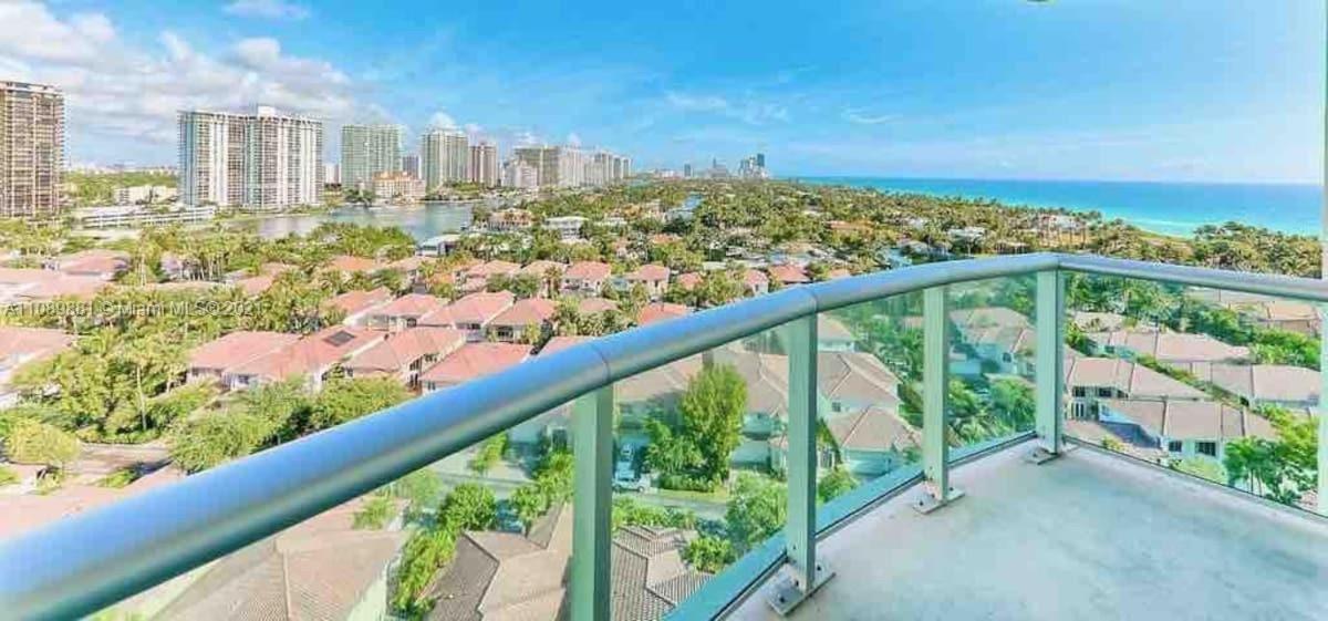 Breathtaking Ocean View! 15Th Floor Apartamento Miami Beach Exterior foto