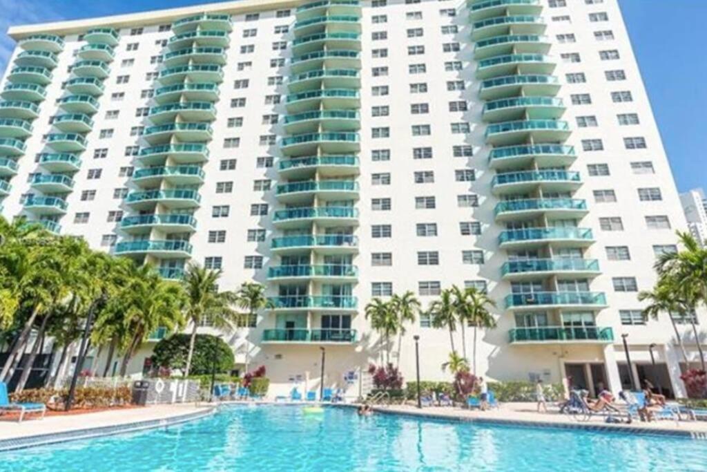 Breathtaking Ocean View! 15Th Floor Apartamento Miami Beach Exterior foto