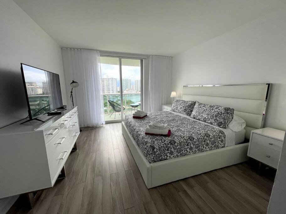Breathtaking Ocean View! 15Th Floor Apartamento Miami Beach Exterior foto